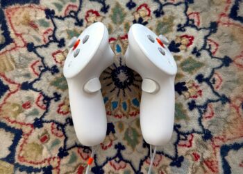 Initial Reactions to ‘Surreal Touch’ Third-Party Vision Pro Controllers
