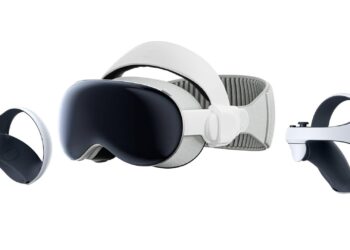 Apple Allegedly Plans to Integrate PSVR 2 Controller Compatibility with Vision Pro