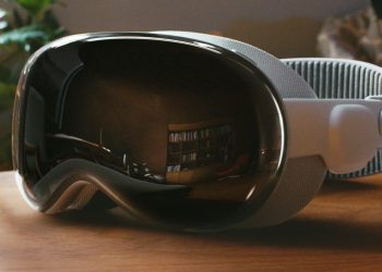 Apple Announces Upcoming AI Tools for Vision Pro: April Release with Developer Preview